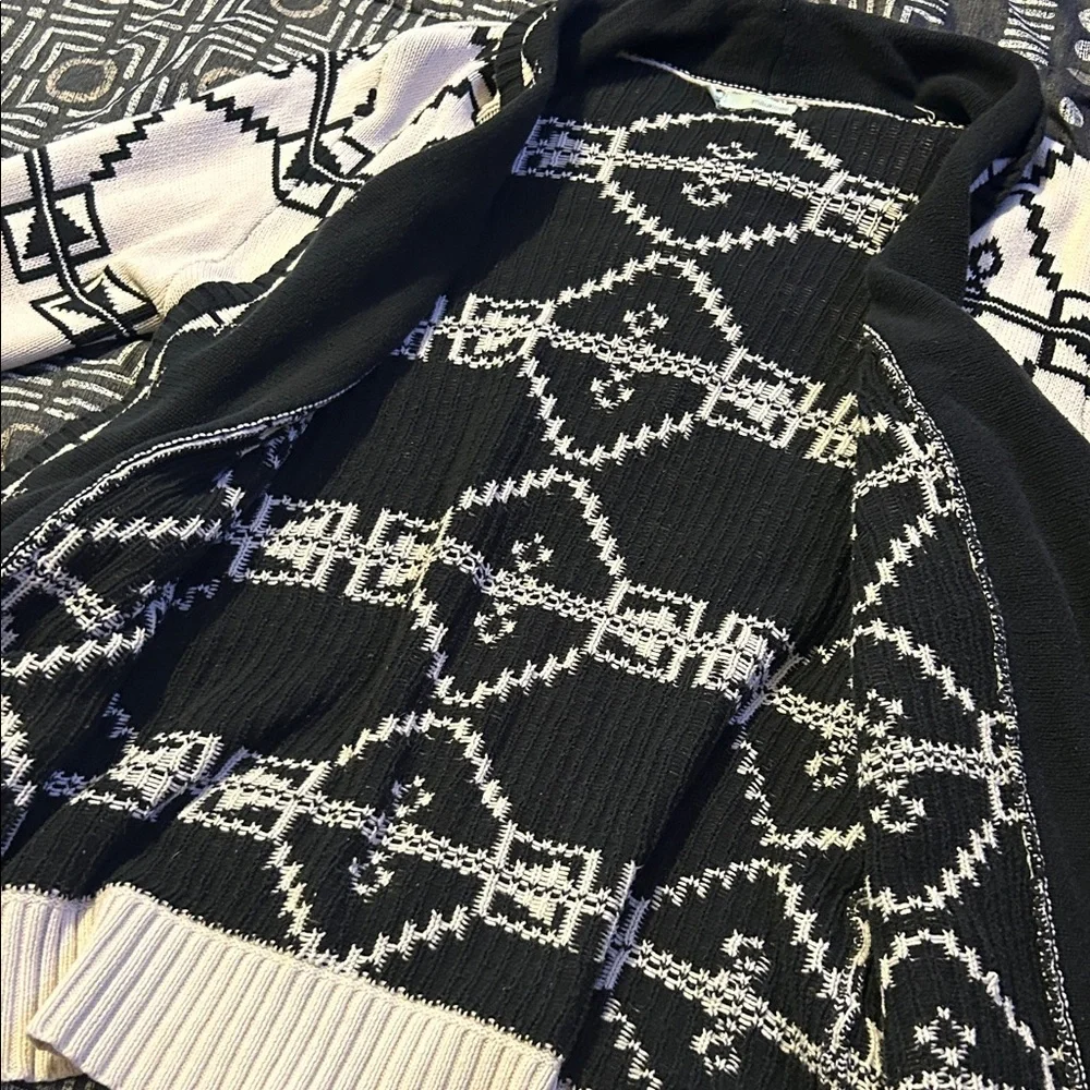 Maurices Black and Cream Patterned Cardigan - Picture 6 of 6